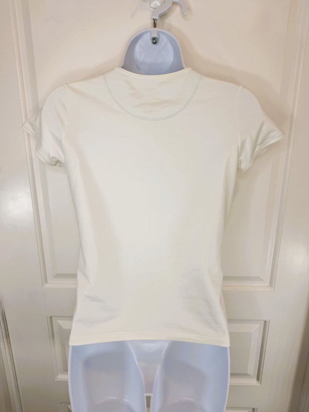 Nike Dri-FIT Top Women’s soze S white Blue Embroidered Short Sleeve - Picture 9 of 15